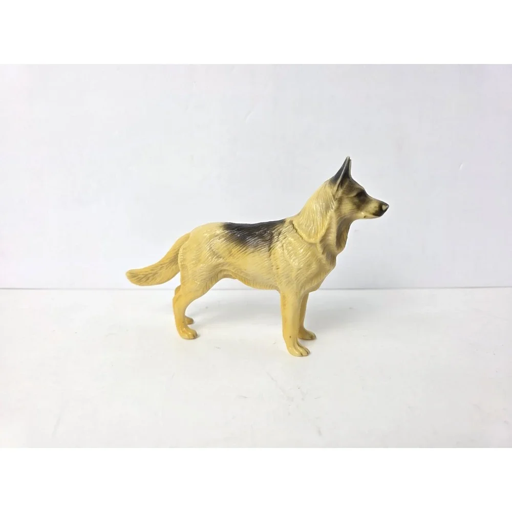 Vintage Hartland plastic German Shepherd dog model Bullet Roy Rogers